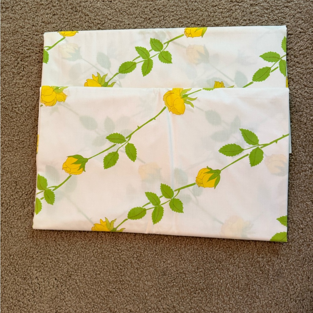 Set of 2 vintage 70s Yellow Rose Christian Dior double/full flat sheets